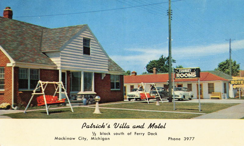 Patricks Villa and Motel - Vintage Postcard